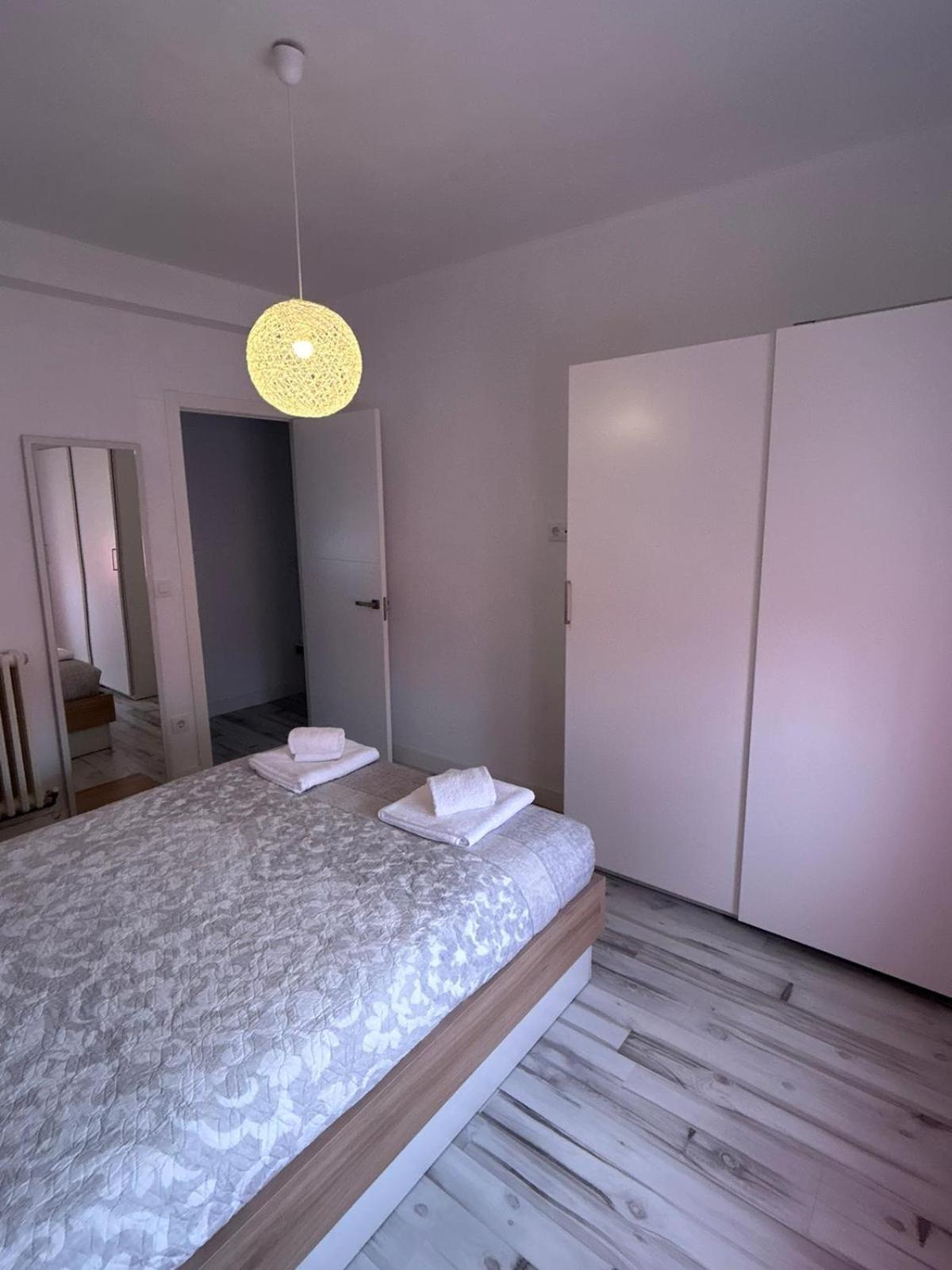 Apartamentos El Conde Santo Domingo de la Calzada Kültér fotó